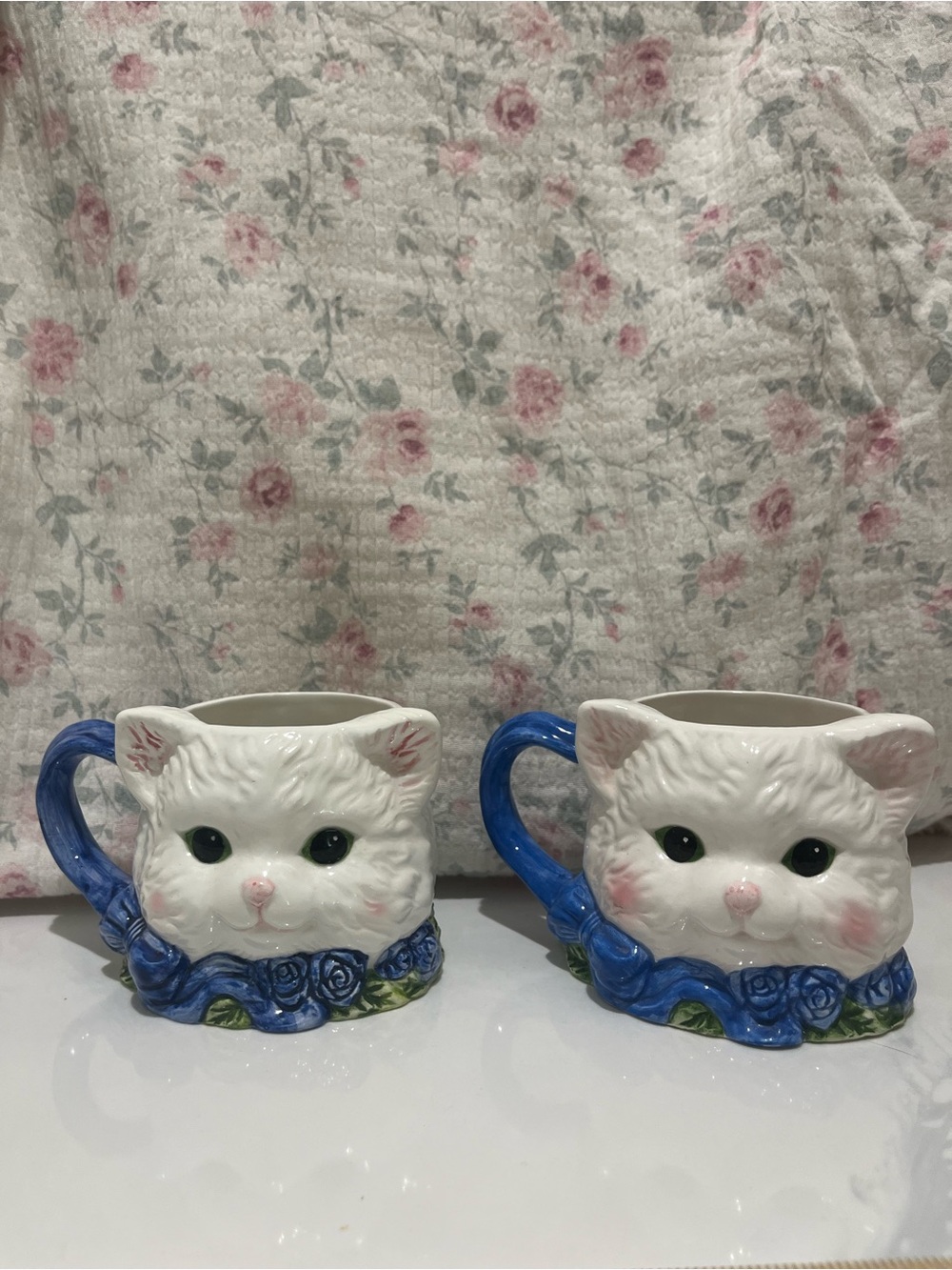 Cute White Cat Face Mugs Set